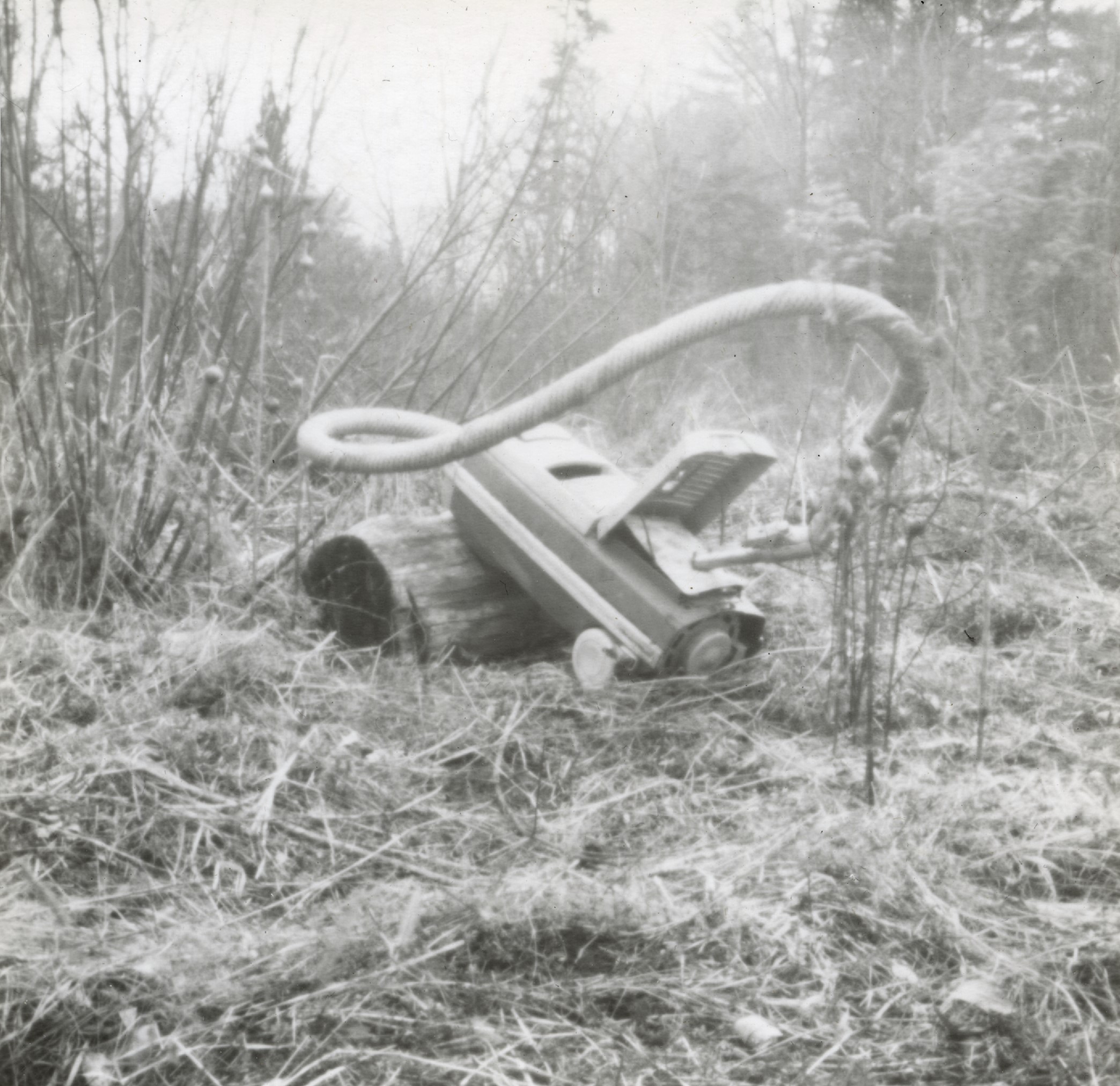 Pin-up Machine | 3.5x3.5”, direct positive paper pinhole exposure, 4 min, 2021